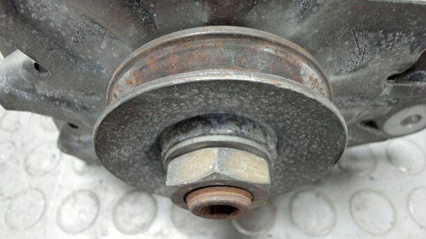 Foto: LICHTMASCHINE / GENERATOR ( 70A ) eines Ford Sierra CLX (LX)