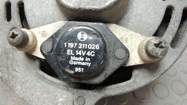 Foto: LICHTMASCHINE / GENERATOR ( 70A ) eines Ford Sierra CLX (LX)