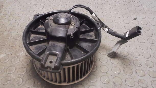 Foto: GEBLÄSEMOTOR eines Toyota Corolla 1.4 XLi