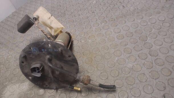 Foto: KRAFTSTOFFPUMPE eines Toyota Corolla 1.4 XLi