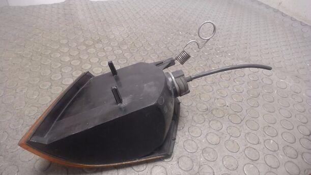 Foto: BLINKLEUCHTE / BLINKER RECHTS eines Ford Scorpio CL