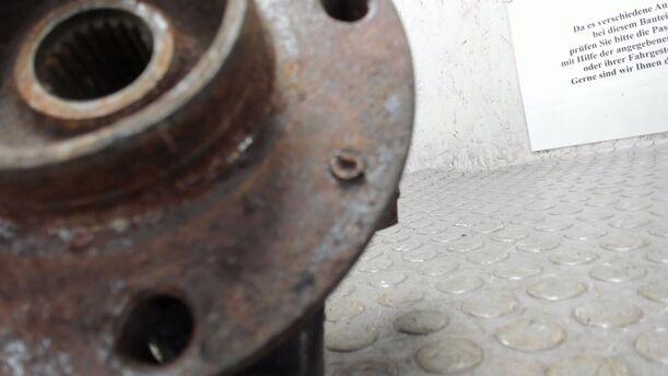 Foto: FEDERBEIN VORN LINKS eines Peugeot 205 Green
