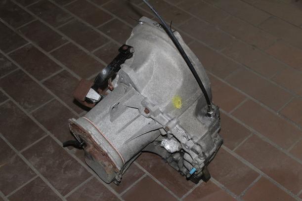 Foto: SCHALTGETRIEBE 5-GANG eines Ford Fiesta Trend