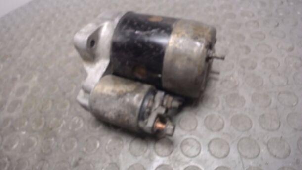 Foto: ANLASSER / STARTER eines Mazda 323 1.3 LX