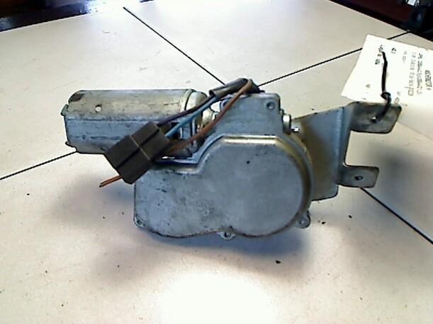 Foto: HECKSCHEIBENWISCHERMOTOR eines Opel Corsa LS
