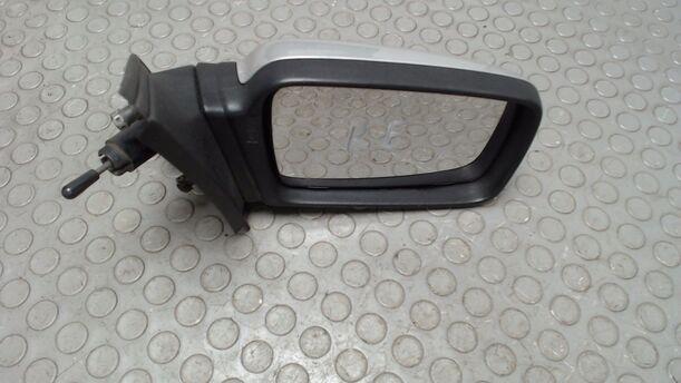 Foto: AUSSENSPIEGEL MECHANISCH VERSTELLBAR RECHTS eines Ford Sierra Turnier CLX (LX)
