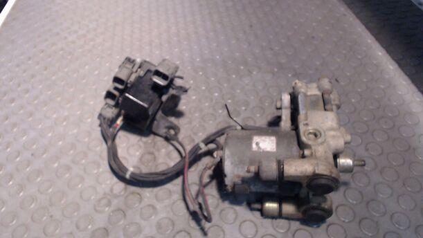 Foto: ABS-BREMSAGGREGAT eines Nissan Sunny SLX