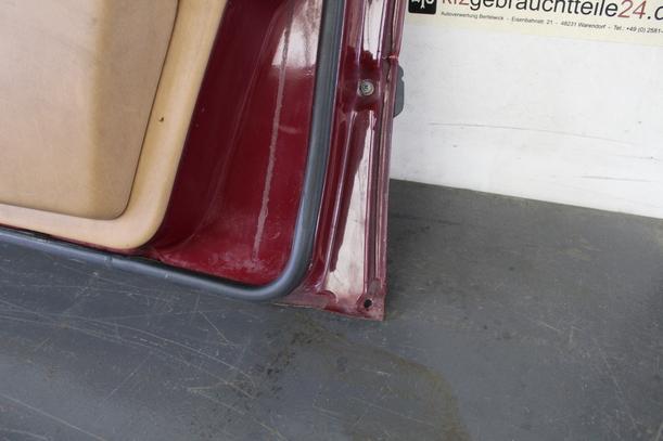 Foto: TÜR VORNE RECHTS eines Mercedes-Benz 200 D