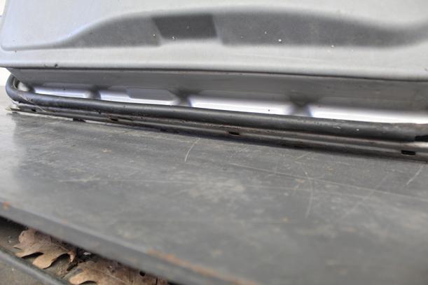 Foto: TÜR HINTEN LINKS eines Mercedes-Benz 200 D
