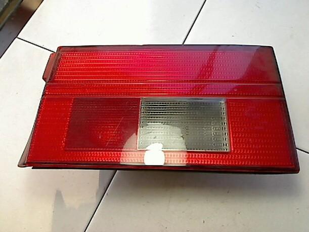 Foto: HECKLEUCHTE RECHTS (IM DECKEL) eines Seat Toledo CL