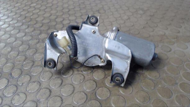 Foto: SCHEIBENWISCHERMOTOR HINTEN eines Honda Civic 1.5i 16V
