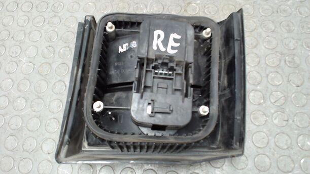 Foto: HECKLEUCHTE / RÜCKLEUCHTE LINKS eines Renault R 21 RX