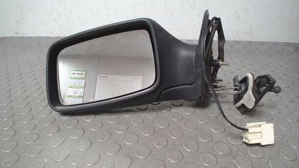 Foto: AUSSENSPIEGEL MECHANISCH VERSTELLBAR/ BEHEIZT LINKS eines Renault R 21 RX