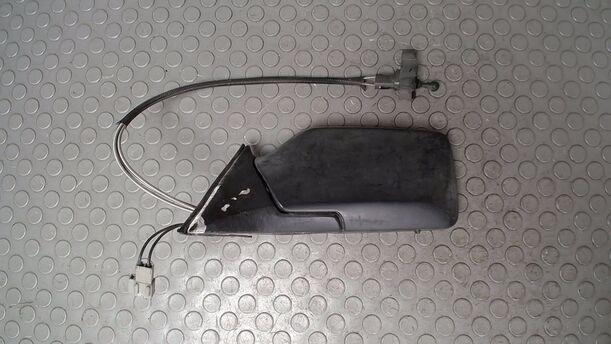 Foto: AUSSENSPIEGEL MECHANISCH VERSTELLBAR LINKS eines Renault R 25 V6 Injection