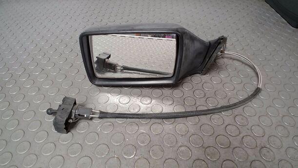 Foto: AUSSENSPIEGEL MECHANISCH VERSTELLBAR LINKS eines Renault R 25 V6 Injection