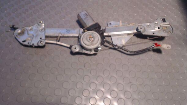 Foto: FENSTERHEBER ELEKTR VORN RECHTS eines Mazda 626 1.9i GLX