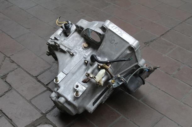 Foto: SCHALTGETRIEBE 5-GANG eines Honda Civic 1.5i