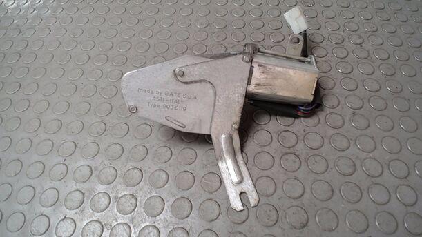 Foto: SCHEIBENWISCHERMOTOR HINTEN eines Fiat Panda 750 L (Plus)
