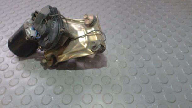 Foto: SCHEIBENWISCHERMOTOR VORN eines Mazda 626 2.0i GLX