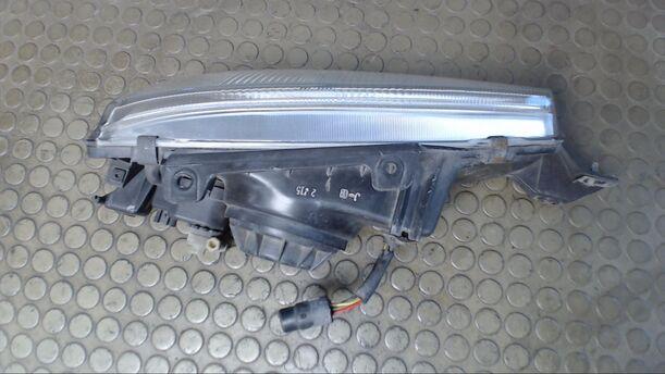 Foto: SCHEINWERFER LINKS eines Hyundai Lantra 1.5i GLS