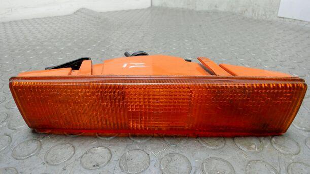 Foto: BLINKER / BLINKLEUCHTE RECHTS ( '82 ) eines Ford Sierra CL