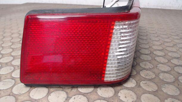 Foto: HECKLEUCHTE / RÜCKLICHT LINKS eines Alfa Romeo Alfa 33 S 16V QV