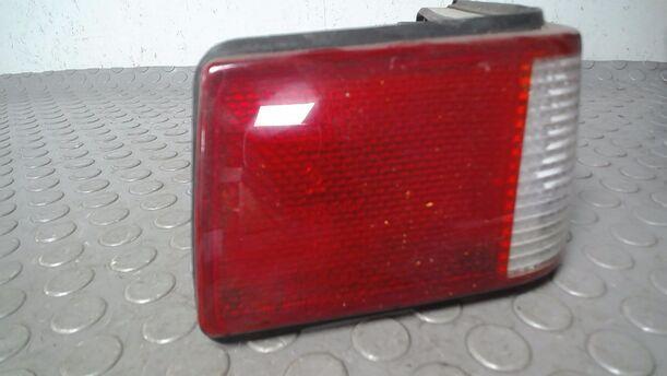 Foto: HECKLEUCHTE / RÜCKLICHT LINKS eines Alfa Romeo Alfa 33 S 16V QV