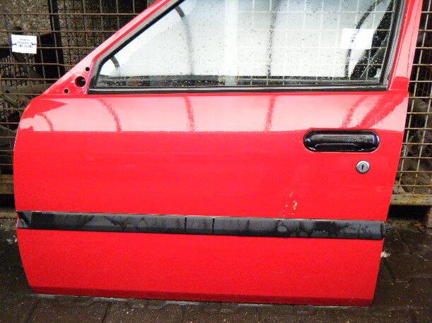 Foto: TÜR VORNE LINKS eines Alfa Romeo Alfa 33 S 16V QV