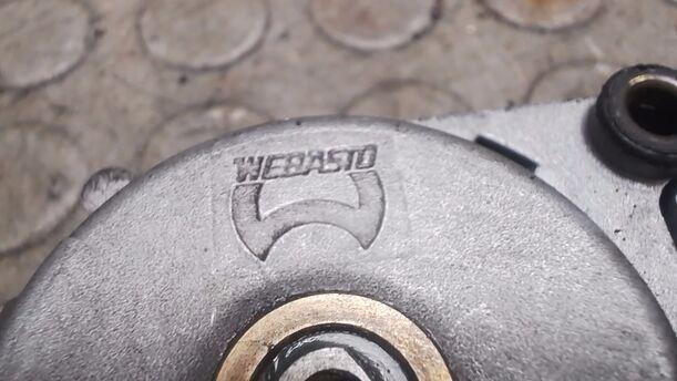 Foto: SCHIEBEDACHMOTOR WEBASTO eines BMW 525i