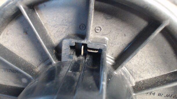Foto: GEBLÄSEMOTOR / HEIZUNGSGEBLÄSE eines Mazda 323 1.6i 16V GLX