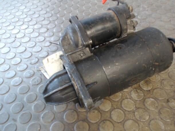 Foto: ANLASSER / STARTER eines Opel Vectra Special