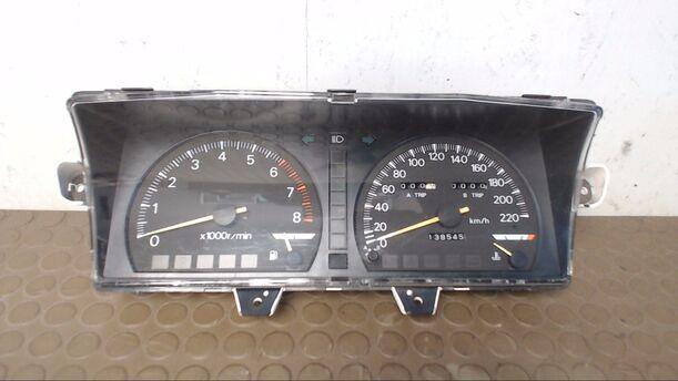 Foto: TACHOEINHEIT eines Mitsubishi Galant 2000 GLSi