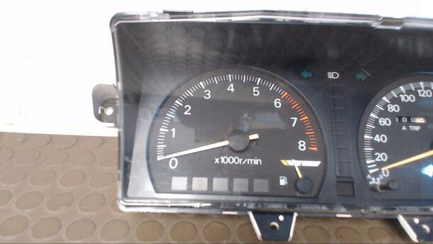 Foto: TACHOEINHEIT eines Mitsubishi Galant 2000 GLSi