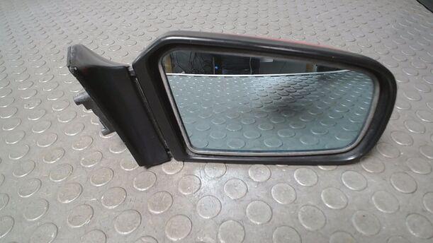 Foto: AUSSENSPIEGEL ELEKTRISCH VERSTELLBAR RECHTS eines Mazda 323 1.6i GLX