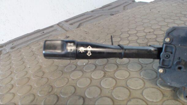 Foto: BLINK-/KOMBISCHALTER eines Honda Civic 1.4i
