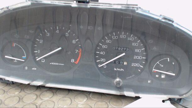 Foto: TACHOEINHEIT eines Honda Civic 1.4i