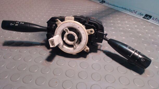 Foto: BLINKERSCHALTER / KOMBISCHALTER eines Mazda 626 2.0i GLX