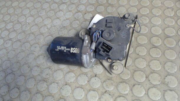 Foto: SCHEIBENWISCHERMOTOR VORN eines Mazda 323 F 1.9i 16V GT