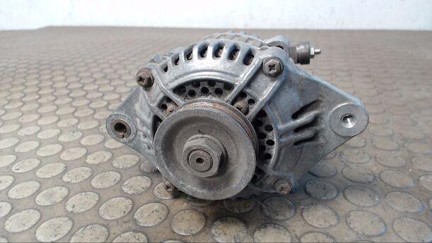 Foto: LICHTMASCHINE eines Honda Civic 1.3