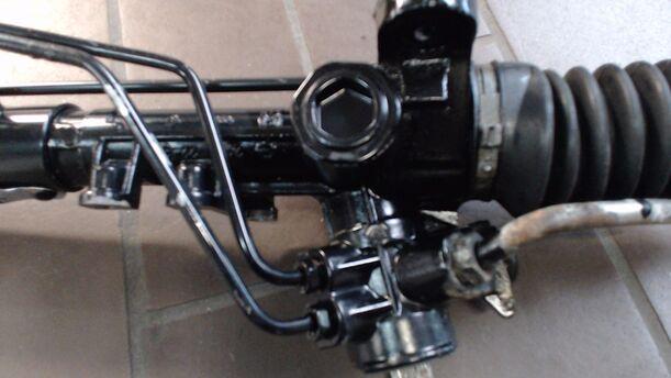 Foto: LENKGETRIEBE HYDRAULISCH eines Seat Cordoba 1.6i GLX