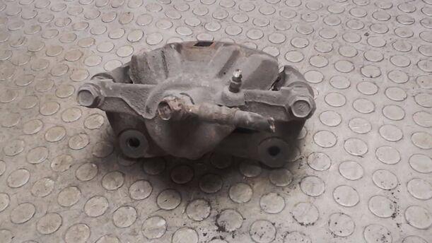 Foto: BREMSSATTEL VORN RECHTS eines Toyota Corolla 1.4