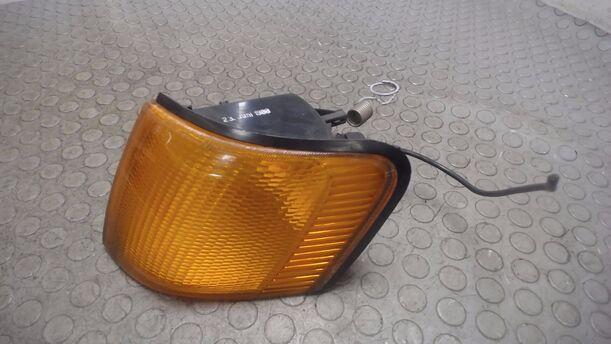 Foto: BLINKLEUCHTE / BLINKER  LINKS eines Ford Scorpio CL