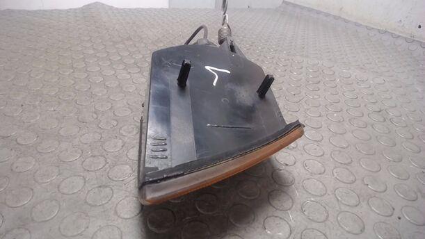 Foto: BLINKLEUCHTE / BLINKER  LINKS eines Ford Scorpio CL