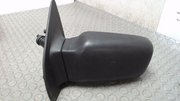 Foto: AUSSENSPIEGEL MECHANISCH VERSTELLBAR LINKS eines Ford Sierra Turnier CL