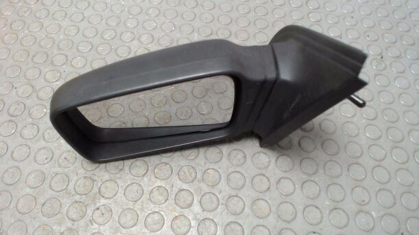 Foto: AUSSENSPIEGEL MECHANISCH VERSTELLBAR LINKS eines Ford Sierra Turnier CL