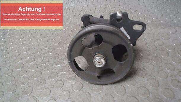Foto: LENKGETRIEBEPUMPE eines Nissan Primera 1.6 SLX