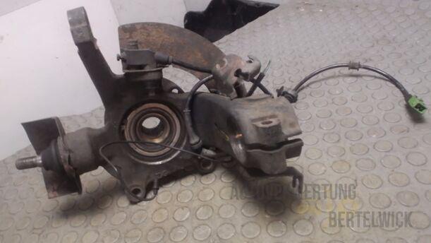 Foto: ACHSSCHENKEL VORNE LINKS eines Peugeot 605 3.0 V6 SR