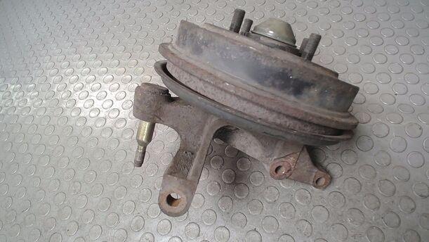 Foto: ACHSSCHENKEL HINTEN LINKS eines Nissan Primera 1.6 SLX