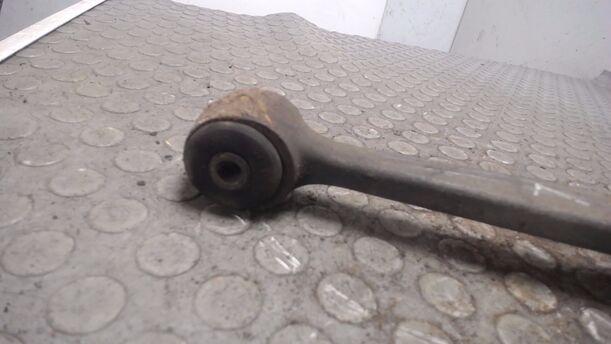 Foto: QUERLENKER VORN LINKS UNTEN eines Ford Sierra Turnier CL