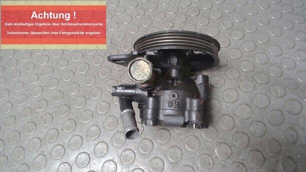 Foto: LENKGETRIEBEPUMPE eines Nissan Primera 1.6 SLX